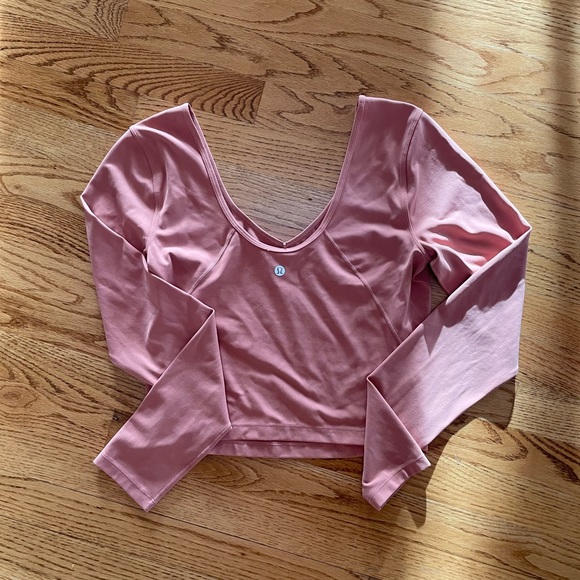 Lululemon Align Long Sleeve Shirt size 8 in a peachy pink like new - Picture 4 of 6